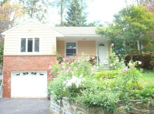 9 W Shore Ave, Hopatcong, NJ 07843