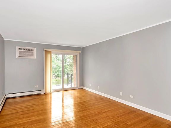 4th image of 11245 S Harlem Ave APT B2