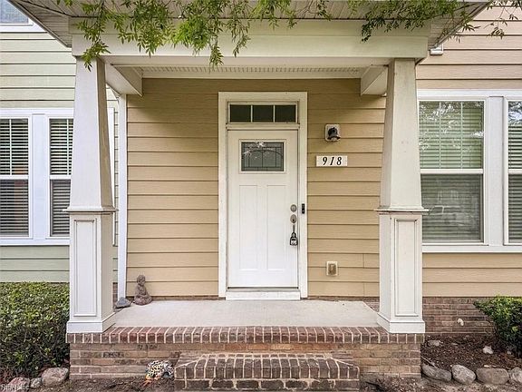 2nd image of 918 Hillside Ave