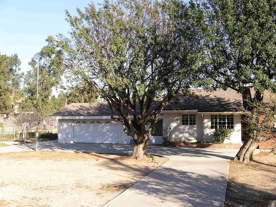 2nd image of 10860 Topanga Canyon Blvd