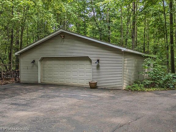 5th image of 4100 Waterland Dr