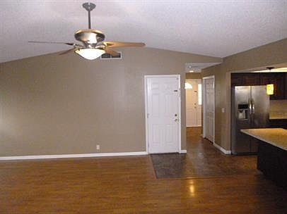 4th image of 415 Laughing Gull Ln