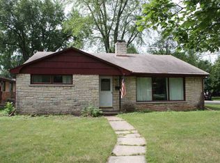 1002 Ridgeway Blvd, De Pere, WI 54115