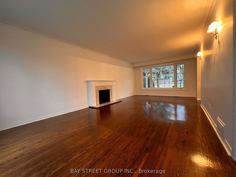 Toronto House for rent - 5 Bedrooms in Toronto