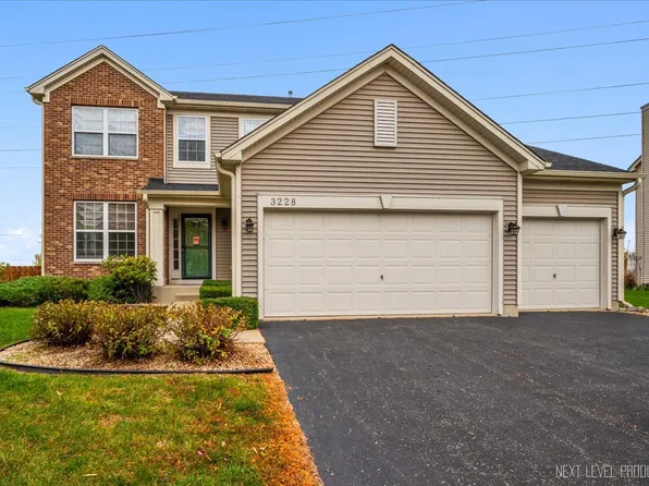 3228 Millrace Ln, Montgomery, IL 60538