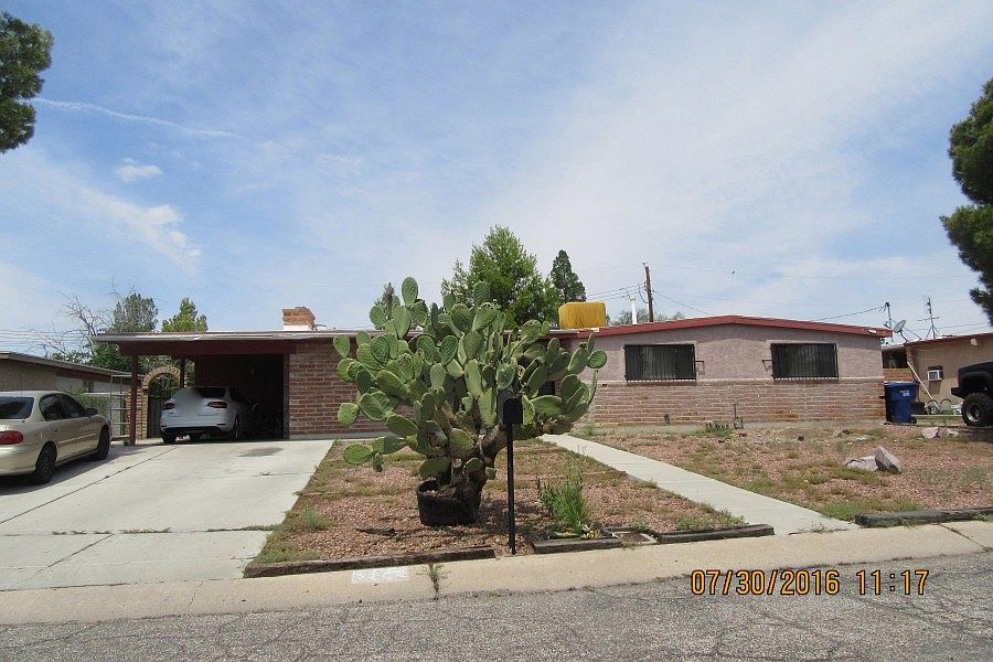 1st image of 2041 W Calle Campana De Plata