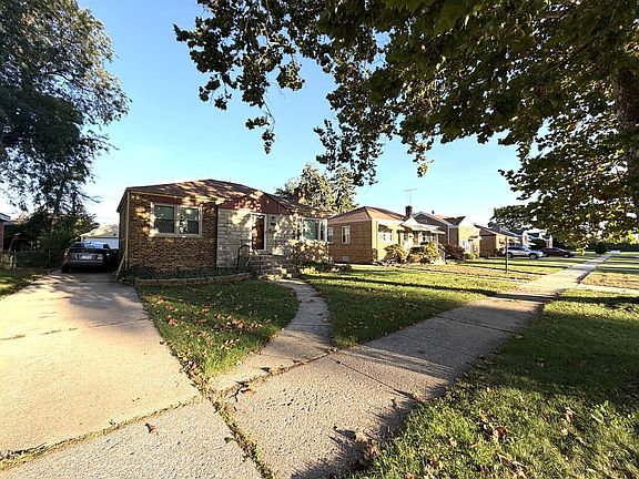 4th image of 2321 S 24th Ave