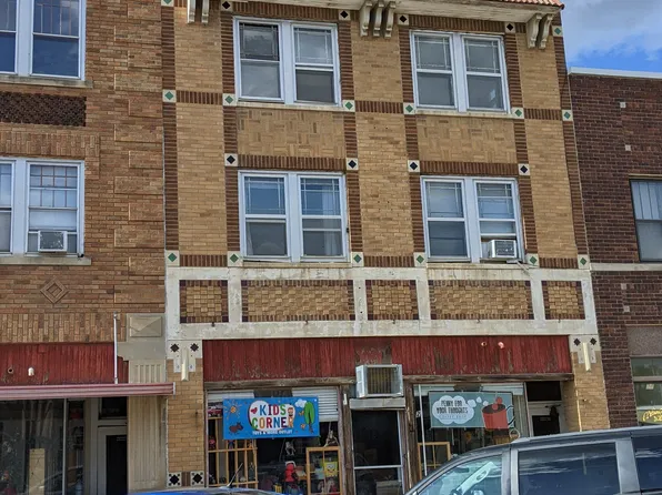 235 S Main St #2, Moville, IA 51039