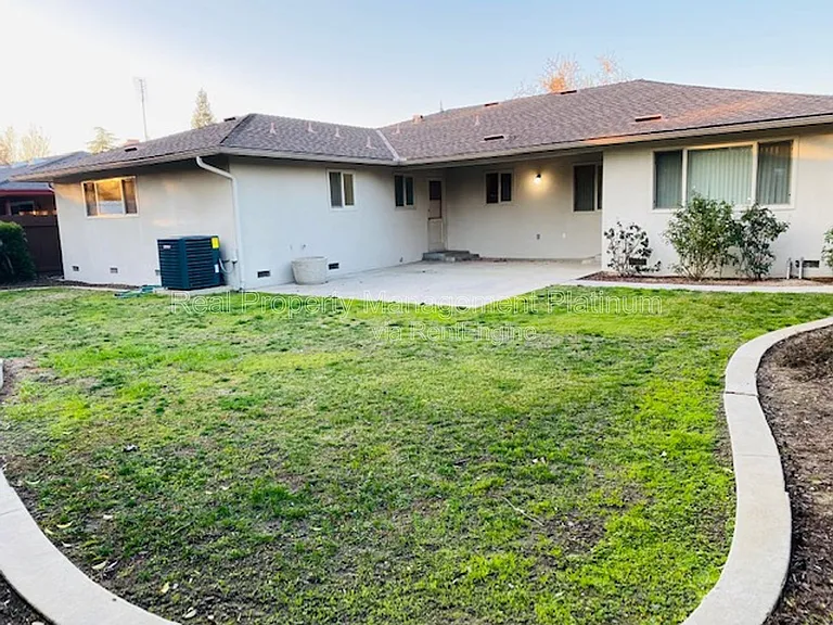 1055 W Fremont Ave — Photo 26
