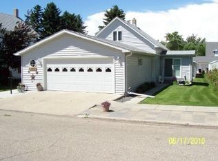 414 W 4th Ave, Edgeley, ND 58433
