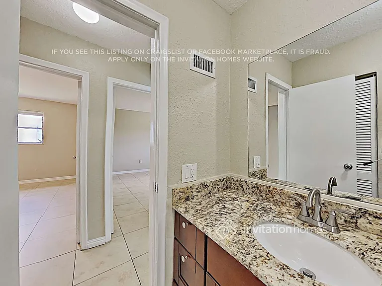 7311 NW 20th St — Photo 10