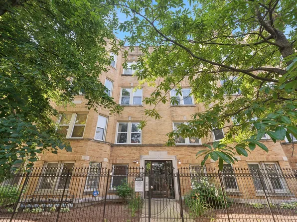 3561 W Lyndale St #2W, Chicago, IL 60647