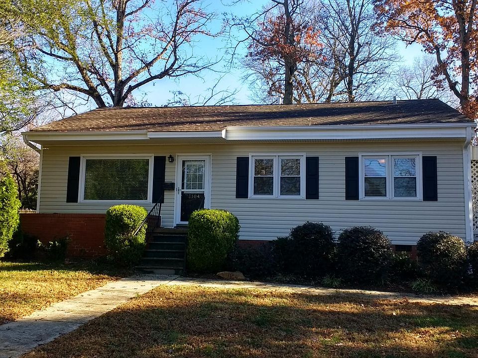 1st image of 1104 Cleburne St