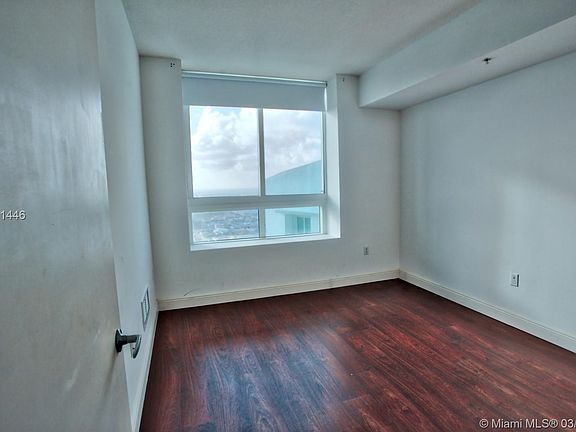 4th image of 1900 N Bayshore Dr APT 4661