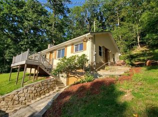 1538 Clark Rd, Charleston, WV 25314