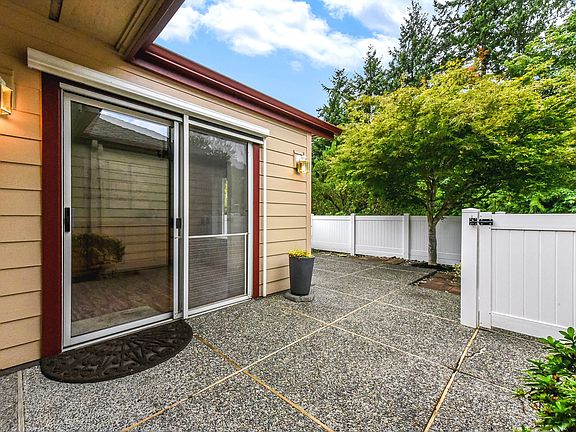 3rd image of 3641 225th Pl SE