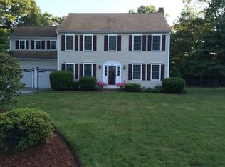 30 Fairway Dr, Attleboro, MA 02703