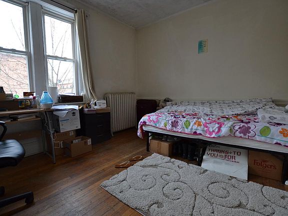 5th image of 42 Egmont St #3