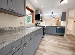 145 Commonwealth Ave, Worcester, MA 01604