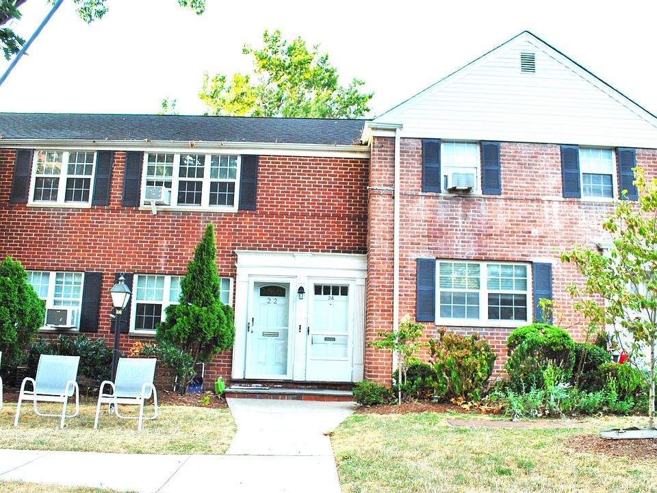 1st image of 24 4th St #24