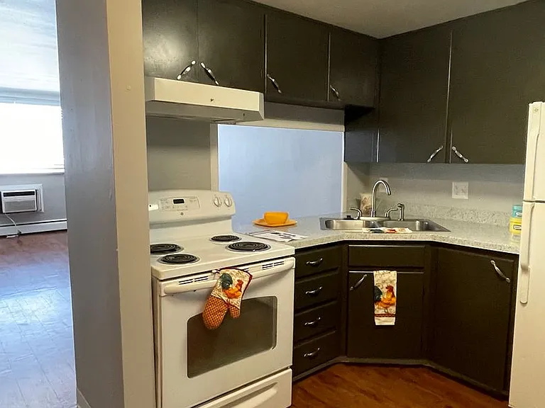Harvin Apartments — Photo 20