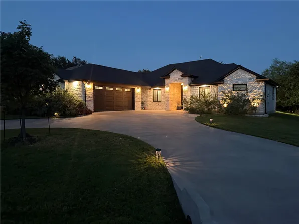 27125 Whispering Meadow Dr, Whitney, TX 76692