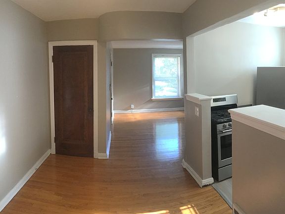3rd image of 6631 Alamo Ave APT 1W