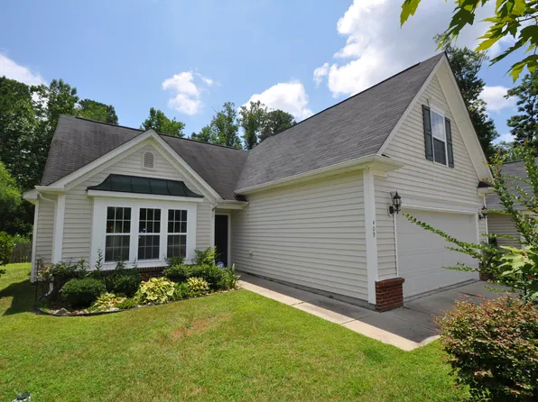 409 Braxman Ln, Holly Springs, NC 27540