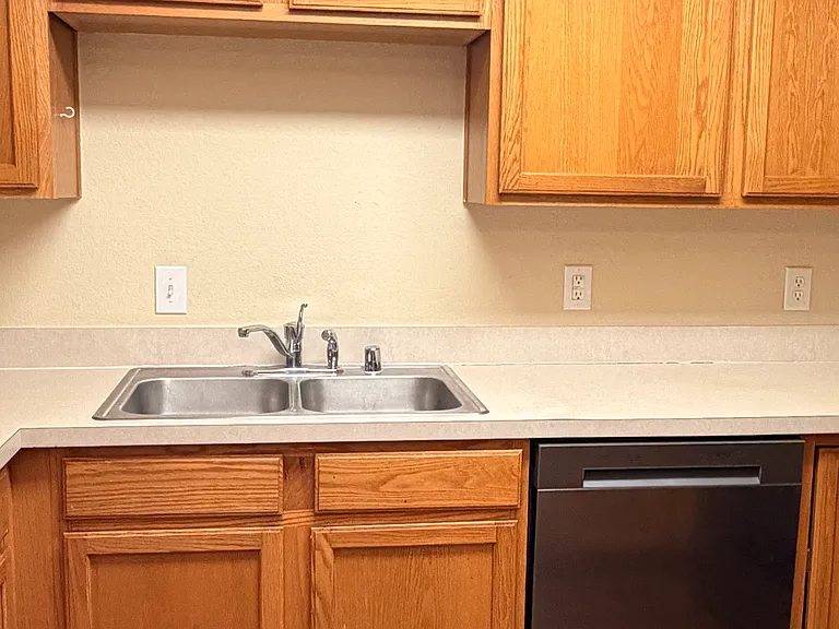 3207 Scenic Glen Dr — Photo 13