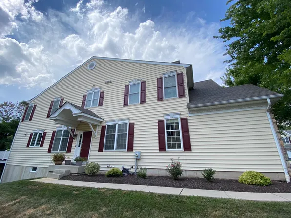 134 Farm Meadows Ln, Hockessin, DE 19707