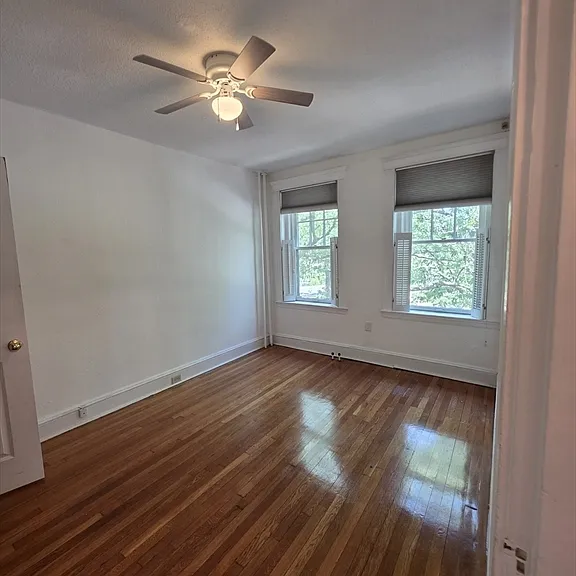 122 Riverway #10 — Photo 9