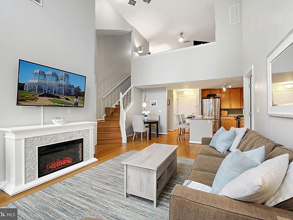 5th image of 1201 E West Hwy APT 408