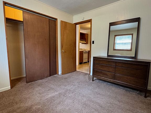 4th image of 1007 E Park St #11