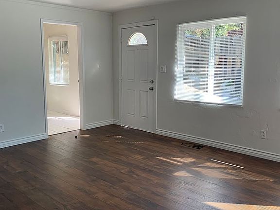 3rd image of 3536 Curlew St #2