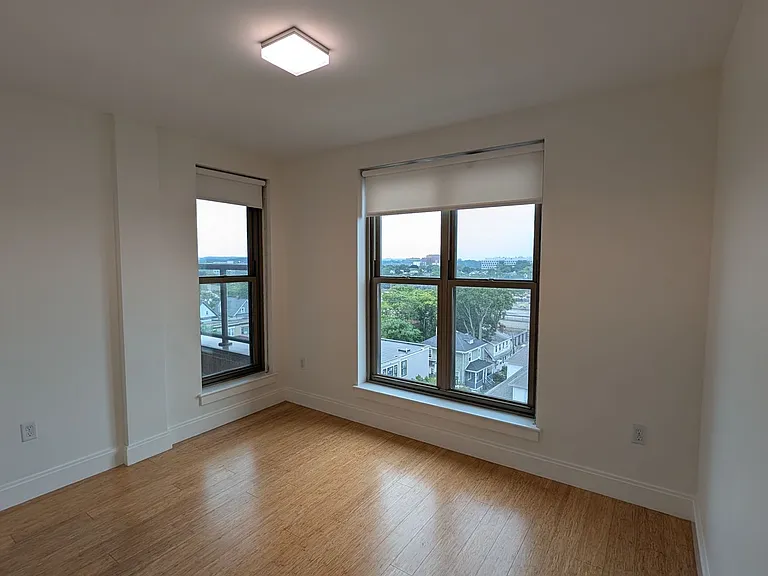 90 Malvern St #Penthouse 604 — Photo 11