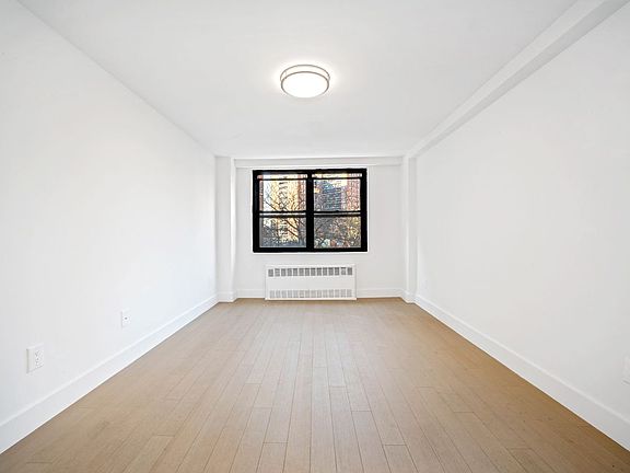 4th image of 62-60 99th St #1522