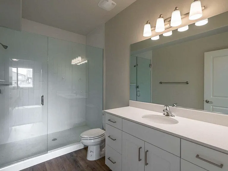 527 N 550 W — Photo 13
