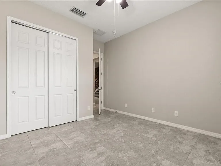 1046 Grand Hilltop Dr — Photo 12