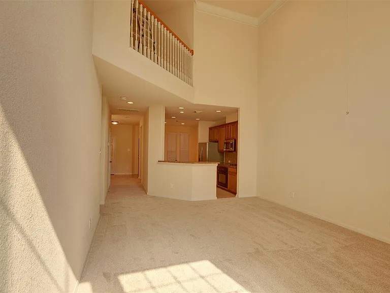 1139 Glenwood Canyon Ln — Photo 3