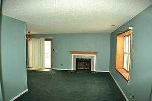INTERIOR PHOTO