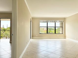 2306 S Cypress Bend Drive #420, Pompano Beach, FL 33069
