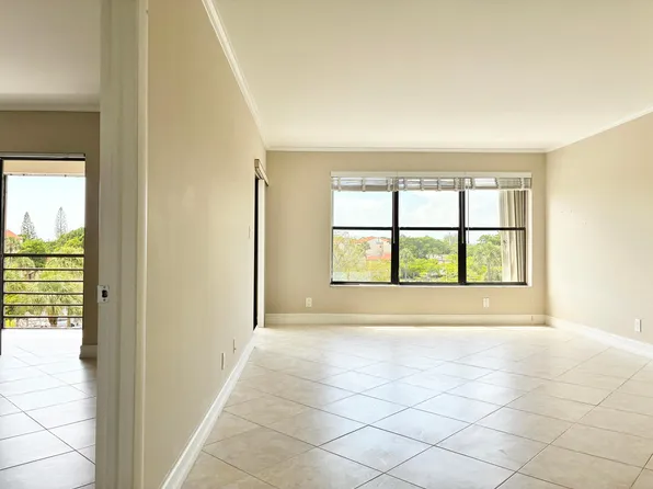 2306 S Cypress Bend Drive #420, Pompano Beach, FL 33069