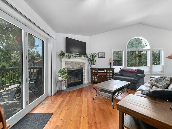 4th image of 3424 Flagstone Court