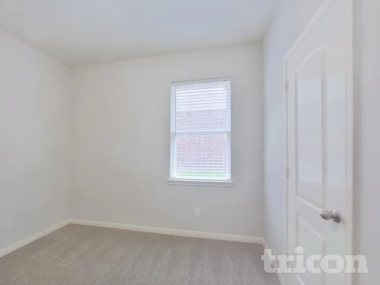 7526 Fettle Ln — Photo 12