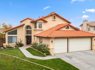 39272 Arrowhead Ct, Palmdale, CA 93551
