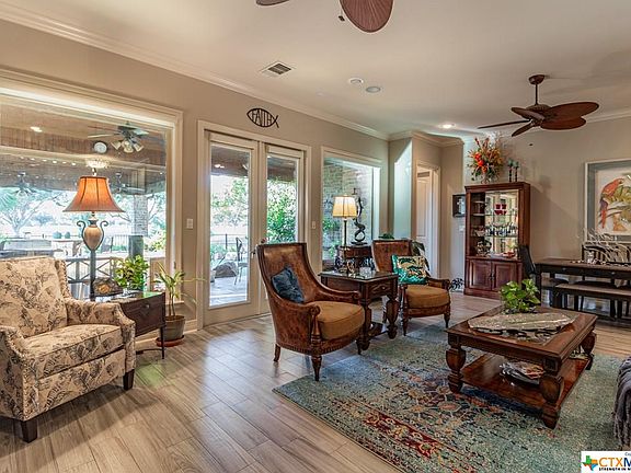 4th image of 6006A Country Club Dr