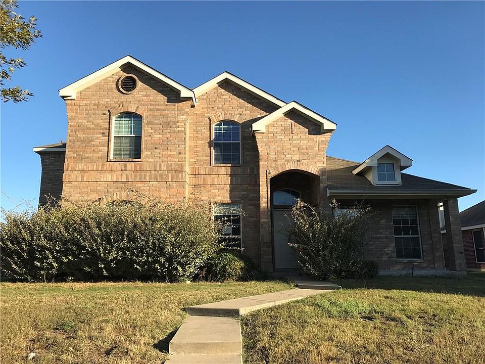 1st image of 203 Ephraim Dr