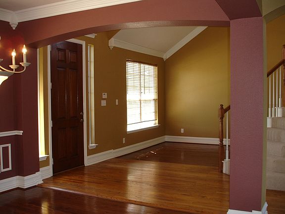 3rd image of 4224 Constitution Dr