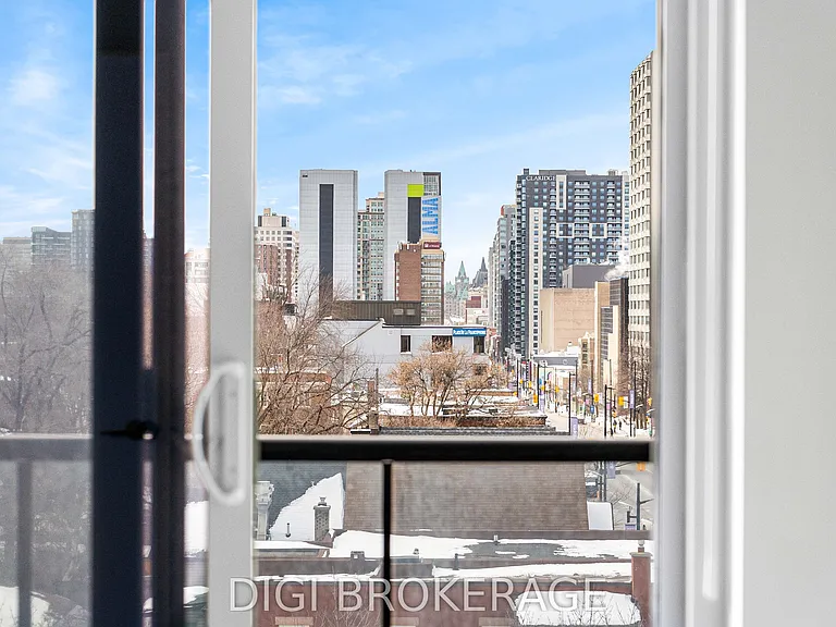 560 Rideau St #703 — Photo 24