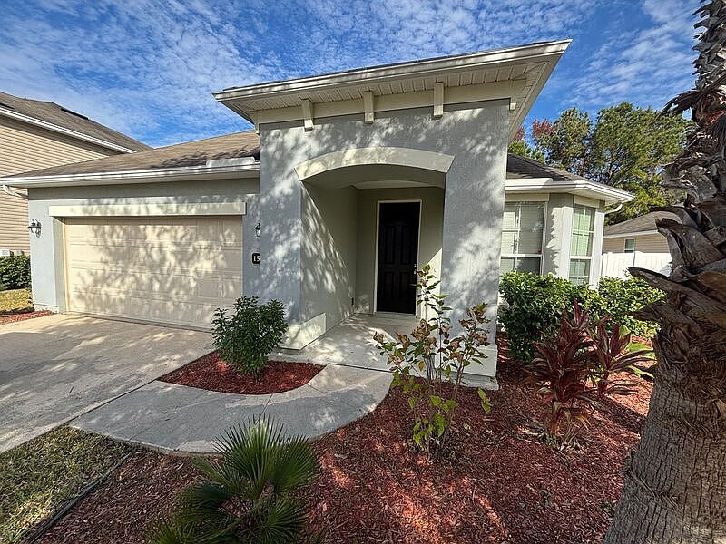 1st image of 15841 Lexington Park Blvd